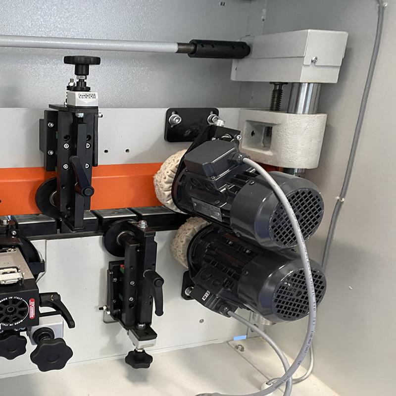 glue and round scrapers on edgebander NikMann-2RTF-cnc